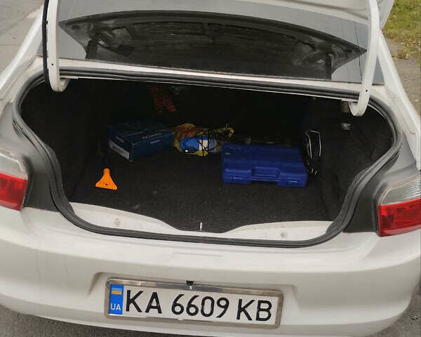 Белый Ситроен С-Элизе, объемом двигателя 1.2 л и пробегом 290 тыс. км за 5700 $, фото 6 на Automoto.ua