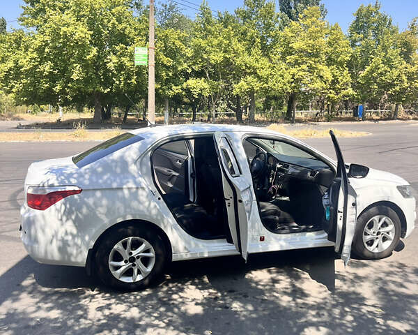 Білий Сітроен С-Елізє, об'ємом двигуна 1.56 л та пробігом 123 тис. км за 7000 $, фото 1 на Automoto.ua