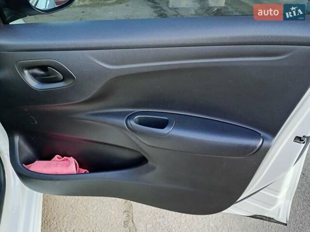 Білий Сітроен С-Елізє, об'ємом двигуна 1.2 л та пробігом 111 тис. км за 5399 $, фото 17 на Automoto.ua