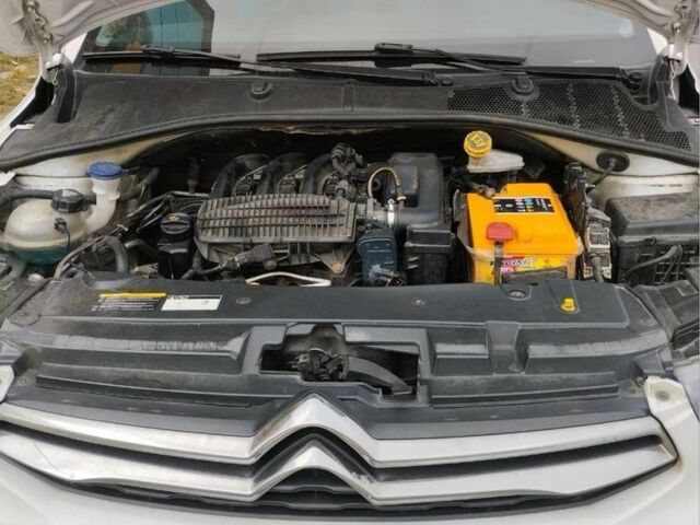 Белый Ситроен С-Элизе, объемом двигателя 1.2 л и пробегом 290 тыс. км за 5700 $, фото 7 на Automoto.ua