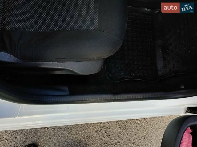 Білий Сітроен С-Елізє, об'ємом двигуна 1.2 л та пробігом 111 тис. км за 5399 $, фото 15 на Automoto.ua