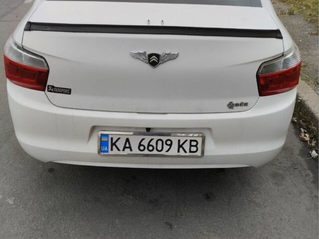 Белый Ситроен С-Элизе, объемом двигателя 1.2 л и пробегом 290 тыс. км за 5700 $, фото 3 на Automoto.ua