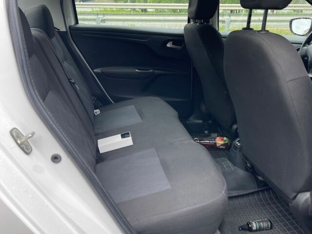 Білий Сітроен С-Елізє, об'ємом двигуна 1.2 л та пробігом 254 тис. км за 4200 $, фото 8 на Automoto.ua