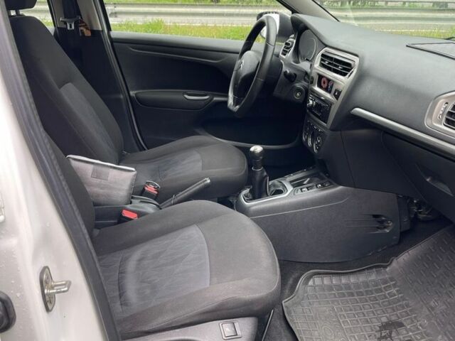 Білий Сітроен С-Елізє, об'ємом двигуна 1.2 л та пробігом 254 тис. км за 4200 $, фото 9 на Automoto.ua