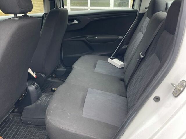 Білий Сітроен С-Елізє, об'ємом двигуна 1.2 л та пробігом 254 тис. км за 4200 $, фото 6 на Automoto.ua