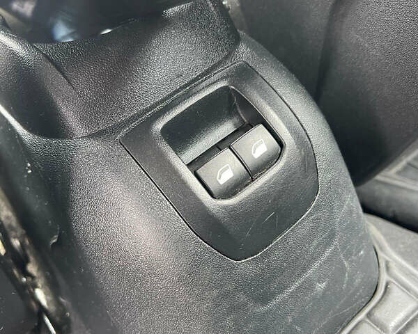 Білий Сітроен С-Елізє, об'ємом двигуна 1.2 л та пробігом 268 тис. км за 4300 $, фото 3 на Automoto.ua