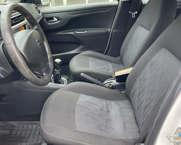 Білий Сітроен С-Елізє, об'ємом двигуна 1.2 л та пробігом 268 тис. км за 4300 $, фото 4 на Automoto.ua