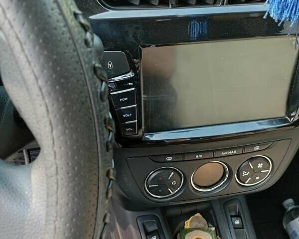 Белый Ситроен С-Элизе, объемом двигателя 1.2 л и пробегом 61 тыс. км за 7400 $, фото 9 на Automoto.ua