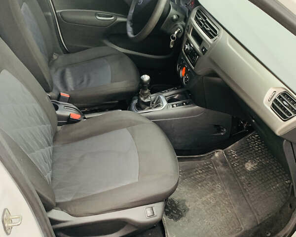 Білий Сітроен С-Елізє, об'ємом двигуна 1.2 л та пробігом 320 тис. км за 3800 $, фото 5 на Automoto.ua