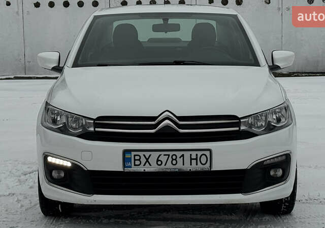 Белый Ситроен С-Элизе, объемом двигателя 1.2 л и пробегом 92 тыс. км за 7100 $, фото 6 на Automoto.ua