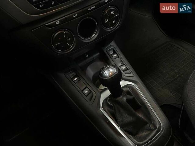 Белый Ситроен С-Элизе, объемом двигателя 1.2 л и пробегом 216 тыс. км за 5990 $, фото 25 на Automoto.ua