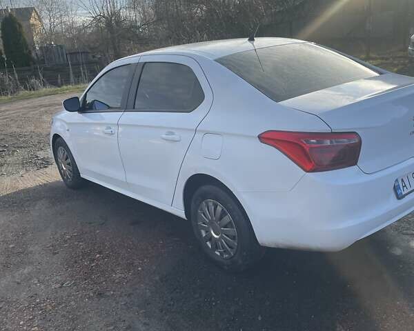 Белый Ситроен С-Элизе, объемом двигателя 1.2 л и пробегом 141 тыс. км за 6500 $, фото 6 на Automoto.ua