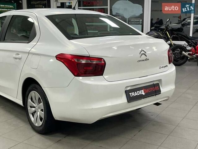 Белый Ситроен С-Элизе, объемом двигателя 1.2 л и пробегом 216 тыс. км за 5990 $, фото 11 на Automoto.ua