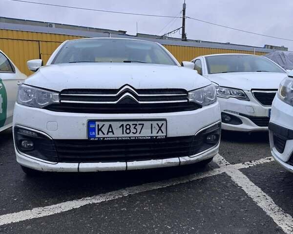 Белый Ситроен С-Элизе, объемом двигателя 1.2 л и пробегом 216 тыс. км за 7300 $, фото 1 на Automoto.ua