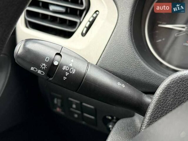 Белый Ситроен С-Элизе, объемом двигателя 1.2 л и пробегом 204 тыс. км за 5990 $, фото 18 на Automoto.ua