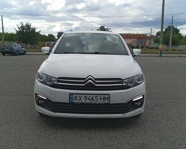 Белый Ситроен С-Элизе, объемом двигателя 1.2 л и пробегом 185 тыс. км за 6000 $, фото 4 на Automoto.ua