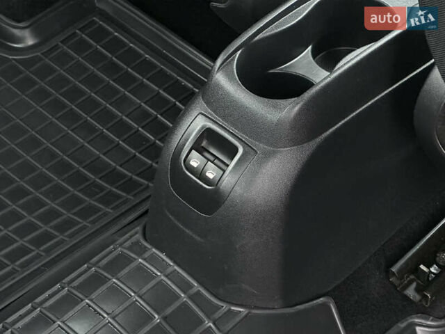 Білий Сітроен С-Елізє, об'ємом двигуна 1.6 л та пробігом 134 тис. км за 8600 $, фото 18 на Automoto.ua