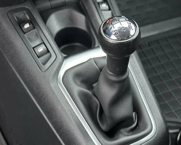 Білий Сітроен С-Елізє, об'ємом двигуна 1.6 л та пробігом 134 тис. км за 8600 $, фото 13 на Automoto.ua