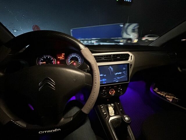 Белый Ситроен С-Элизе, объемом двигателя 1.6 л и пробегом 134 тыс. км за 10500 $, фото 4 на Automoto.ua