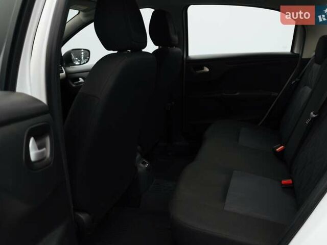 Білий Сітроен С-Елізє, об'ємом двигуна 1.59 л та пробігом 35 тис. км за 12446 $, фото 8 на Automoto.ua