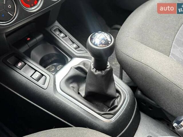 Белый Ситроен С-Элизе, объемом двигателя 1.56 л и пробегом 125 тыс. км за 9990 $, фото 20 на Automoto.ua