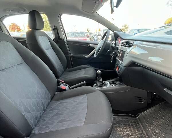 Белый Ситроен С-Элизе, объемом двигателя 1.59 л и пробегом 18 тыс. км за 13795 $, фото 11 на Automoto.ua