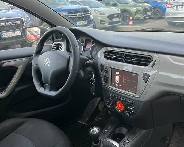 Белый Ситроен С-Элизе, объемом двигателя 1.59 л и пробегом 18 тыс. км за 13795 $, фото 12 на Automoto.ua