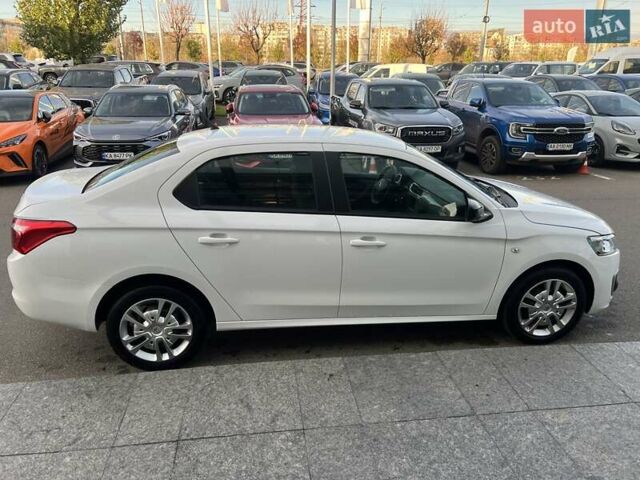 Белый Ситроен С-Элизе, объемом двигателя 1.59 л и пробегом 25 тыс. км за 13792 $, фото 7 на Automoto.ua