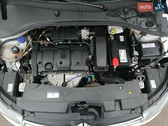 Белый Ситроен С-Элизе, объемом двигателя 1.46 л и пробегом 49 тыс. км за 13500 $, фото 31 на Automoto.ua