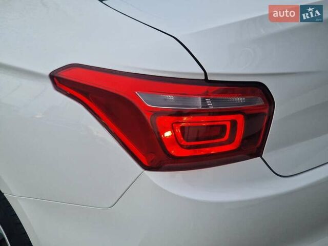 Белый Ситроен С-Элизе, объемом двигателя 1.59 л и пробегом 48 тыс. км за 12825 $, фото 15 на Automoto.ua