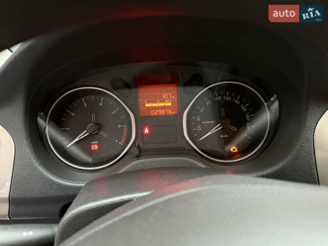 Белый Ситроен С-Элизе, объемом двигателя 1.5 л и пробегом 30 тыс. км за 12980 $, фото 9 на Automoto.ua