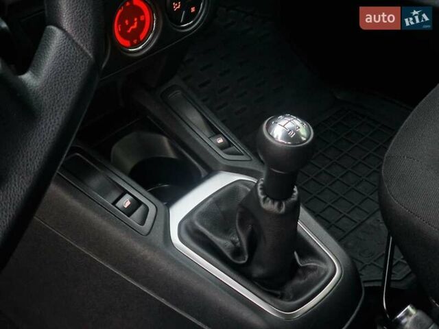 Белый Ситроен С-Элизе, объемом двигателя 1.59 л и пробегом 48 тыс. км за 12825 $, фото 23 на Automoto.ua