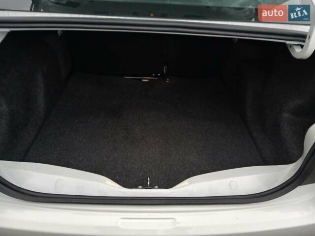 Белый Ситроен С-Элизе, объемом двигателя 1.46 л и пробегом 49 тыс. км за 13500 $, фото 24 на Automoto.ua