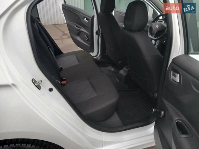 Белый Ситроен С-Элизе, объемом двигателя 1.46 л и пробегом 49 тыс. км за 13500 $, фото 26 на Automoto.ua