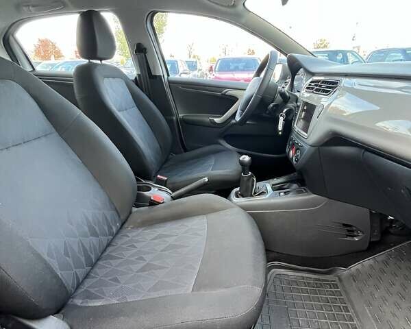 Білий Сітроен С-Елізє, об'ємом двигуна 1.59 л та пробігом 58 тис. км за 12173 $, фото 12 на Automoto.ua