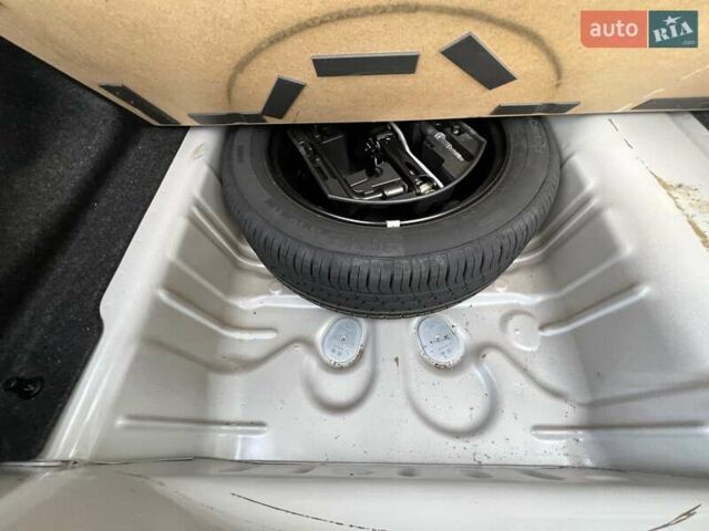 Белый Ситроен С-Элизе, объемом двигателя 1.59 л и пробегом 25 тыс. км за 13792 $, фото 15 на Automoto.ua