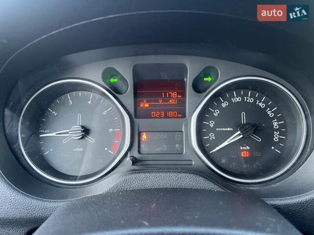 Білий Сітроен С-Елізє, об'ємом двигуна 1.59 л та пробігом 23 тис. км за 13143 $, фото 22 на Automoto.ua