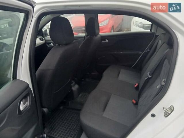 Белый Ситроен С-Элизе, объемом двигателя 1.46 л и пробегом 49 тыс. км за 13500 $, фото 21 на Automoto.ua