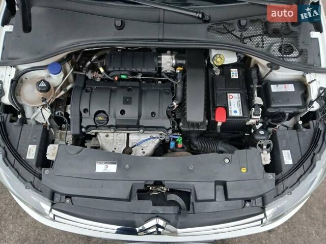 Белый Ситроен С-Элизе, объемом двигателя 1.46 л и пробегом 49 тыс. км за 13500 $, фото 33 на Automoto.ua