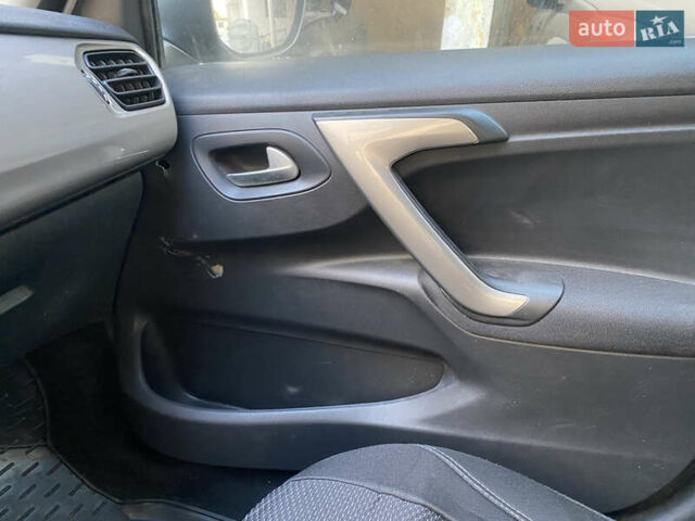 Білий Сітроен С-Елізє, об'ємом двигуна 1.59 л та пробігом 6 тис. км за 8999 $, фото 11 на Automoto.ua