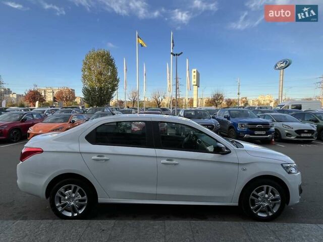 Белый Ситроен С-Элизе, объемом двигателя 1.59 л и пробегом 18 тыс. км за 13795 $, фото 4 на Automoto.ua