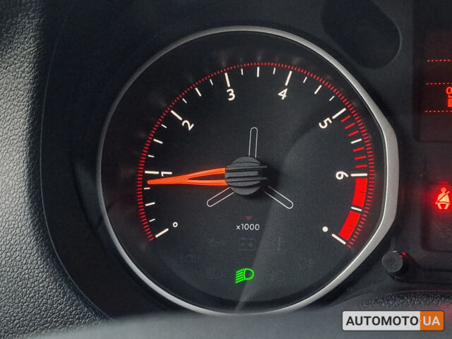 Белый Ситроен С-Элизе, объемом двигателя 1.6 л и пробегом 48 тыс. км за 12441 $, фото 27 на Automoto.ua