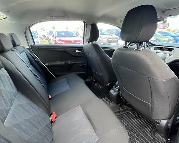 Білий Сітроен С-Елізє, об'ємом двигуна 1.59 л та пробігом 58 тис. км за 12173 $, фото 11 на Automoto.ua