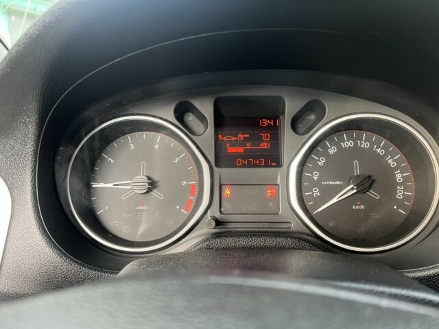 Бежевий Сітроен С-Елізє, об'ємом двигуна 1.2 л та пробігом 47 тис. км за 8100 $, фото 11 на Automoto.ua