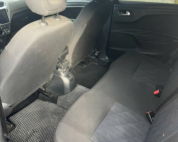 Бежевий Сітроен С-Елізє, об'ємом двигуна 1.2 л та пробігом 47 тис. км за 8100 $, фото 9 на Automoto.ua