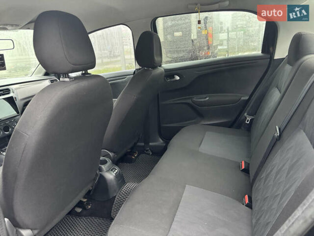 Черный Ситроен С-Элизе, объемом двигателя 1.2 л и пробегом 265 тыс. км за 4350 $, фото 15 на Automoto.ua