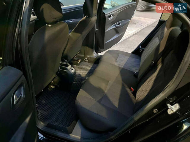 Черный Ситроен С-Элизе, объемом двигателя 1.2 л и пробегом 265 тыс. км за 3999 $, фото 13 на Automoto.ua