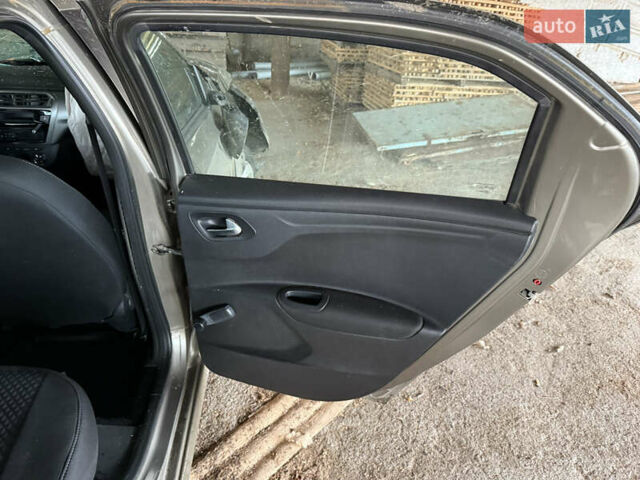 Коричневый Ситроен С-Элизе, объемом двигателя 1.6 л и пробегом 570 тыс. км за 3000 $, фото 8 на Automoto.ua