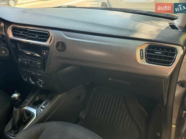 Коричневый Ситроен С-Элизе, объемом двигателя 1.59 л и пробегом 165 тыс. км за 6100 $, фото 5 на Automoto.ua