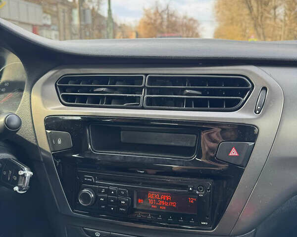 Коричневий Сітроен С-Елізє, об'ємом двигуна 1.56 л та пробігом 235 тис. км за 5999 $, фото 17 на Automoto.ua